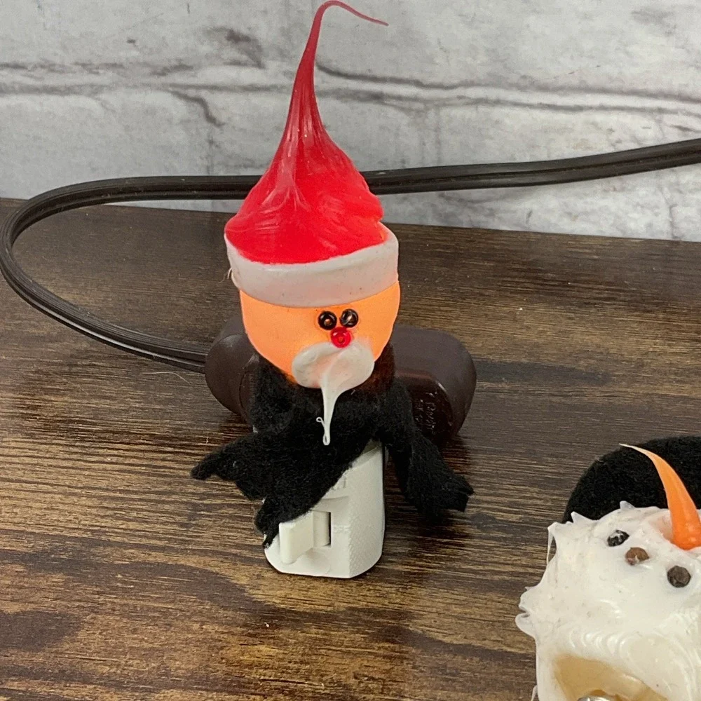 Vintage Nightlight With Bunny Snowman & Elf Light Bulbs 3 Watt Silicone Dipped